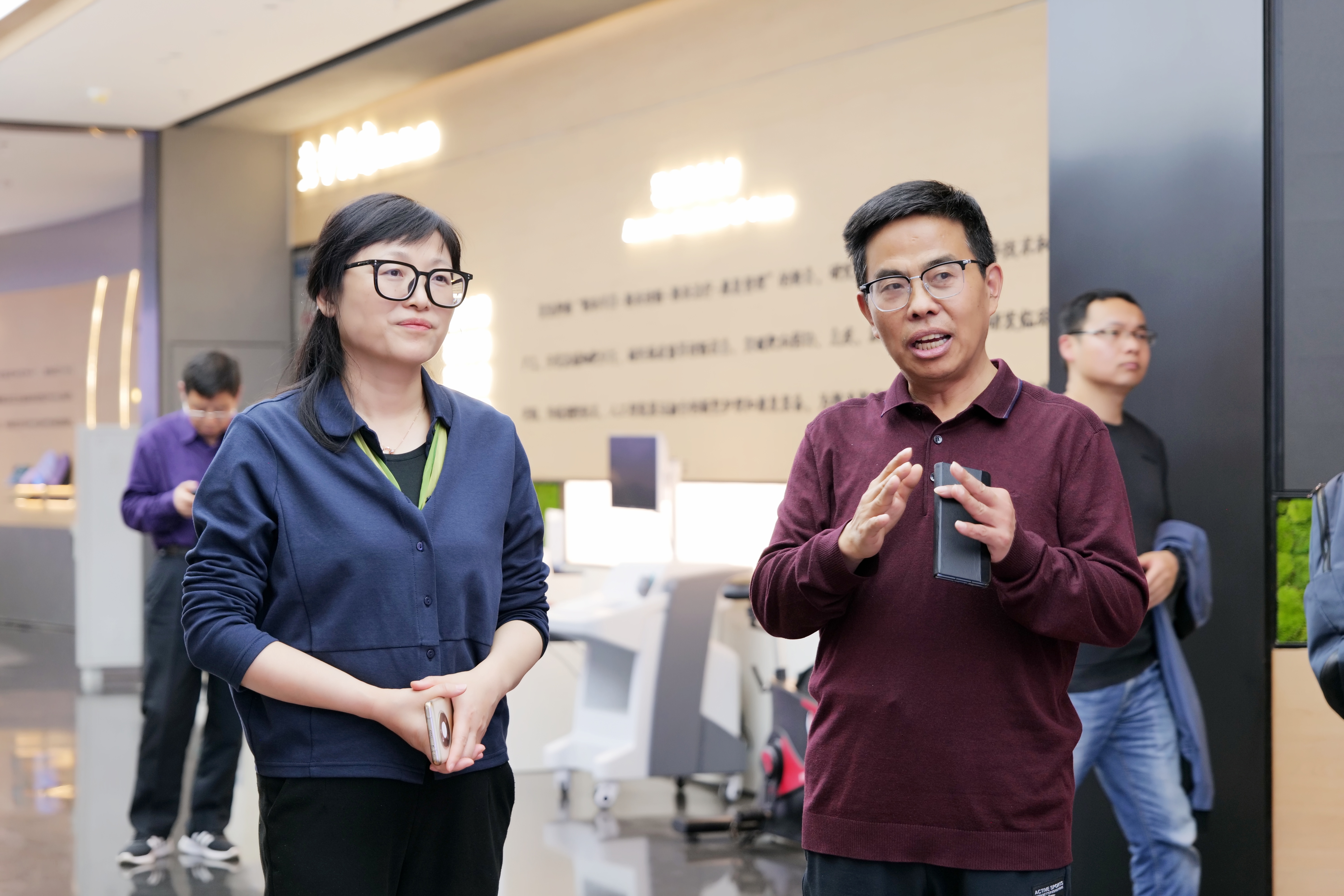  芜湖市人民政府副市长朱的娥一行到访合肥创新院考察交流 